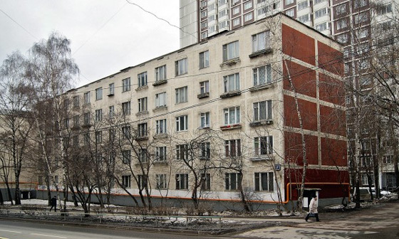 В кінці 50-х і аж до 80-х по всій території Радянського Союзу було побудовано безліч будинків, які в народі називалися «хрушевкамі»